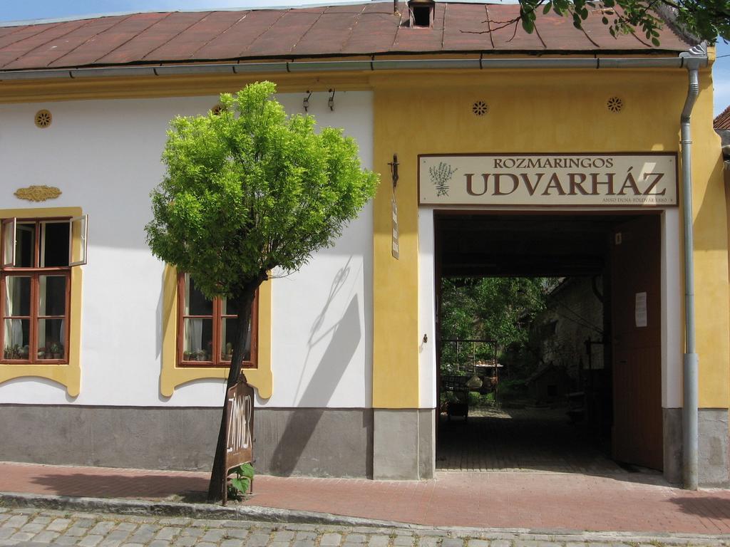 Rozmaringos Udvarhaz Dunafoldvar Екстер'єр фото